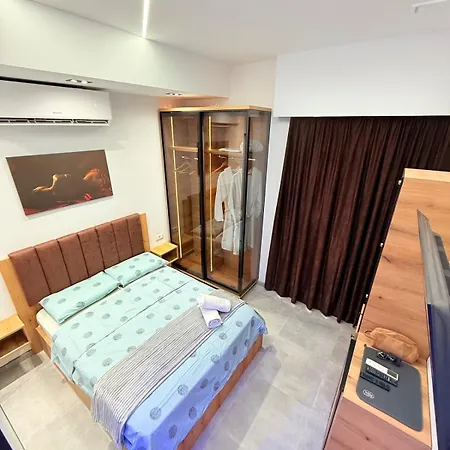 446 Private Suite, Center *