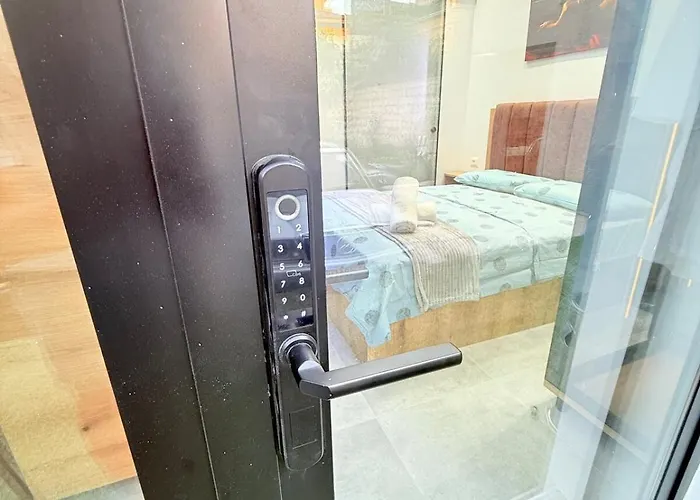 Hébergement de vacances 446 Private Suite, Center Shkodër