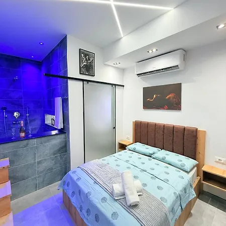446 Private Suite, Center * Szkodra
